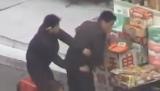 Choc: Pickpockets a la baguettes chinoises